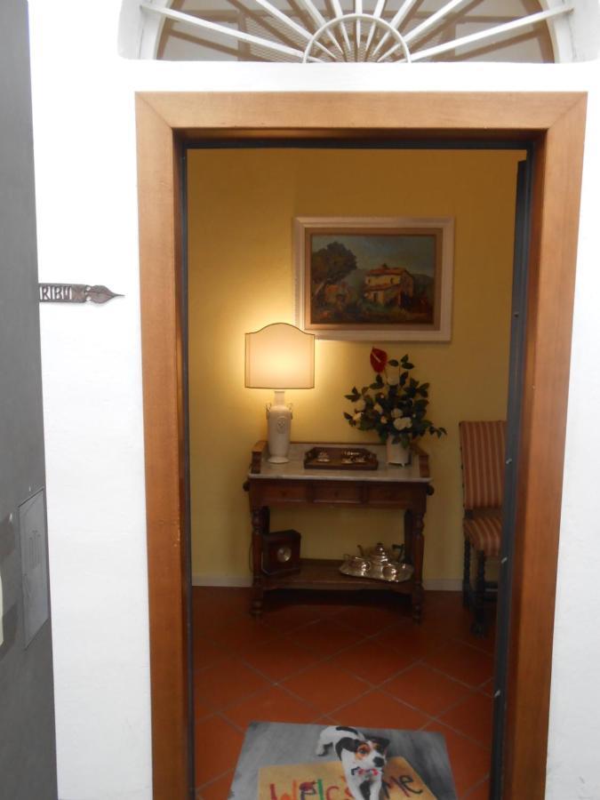 Suite Tra I Tetti Con Bagno Privato Pisa Luaran gambar